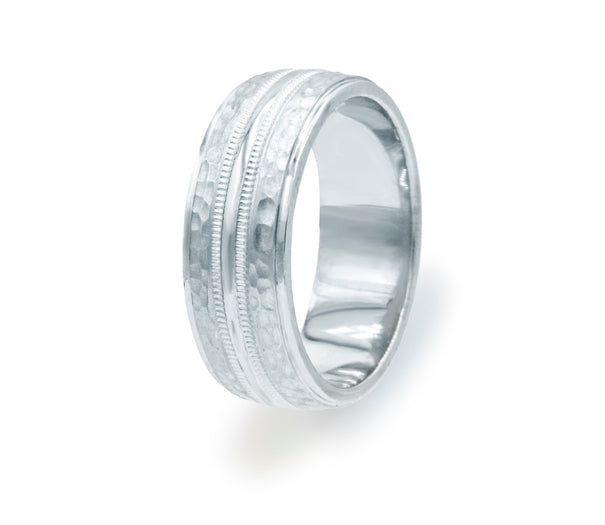 8 mm Hammered lines Wedding Ring in Gold