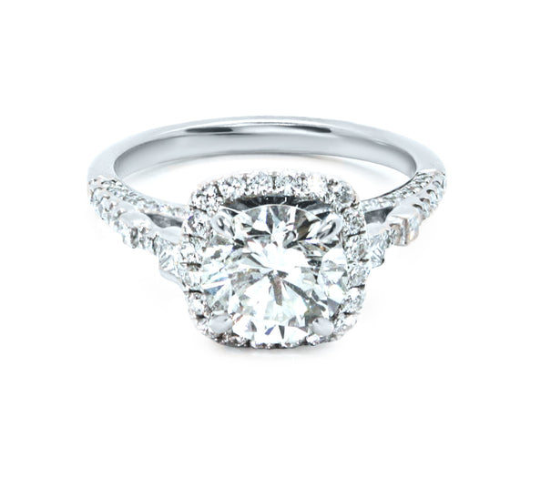 Diamond Engagement Ring in 18K White Gold