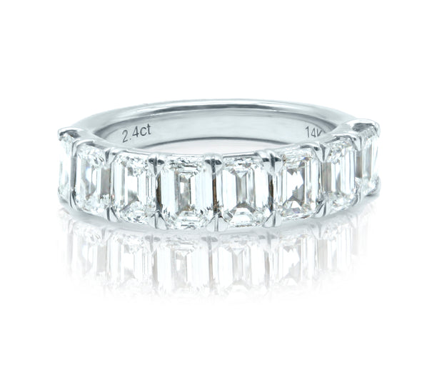 2.4 Carats Emerald Cut Diamond Ring